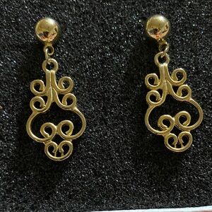 VTG 1980 Elegant Gold Dangle Earrings
